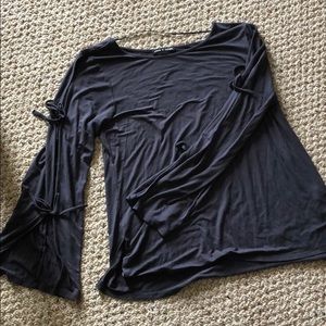 👑3/$20👑 Long, open sleeved Grey shirt